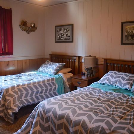 Nitschke'S Northern Resort Миноккуа Экстерьер фото