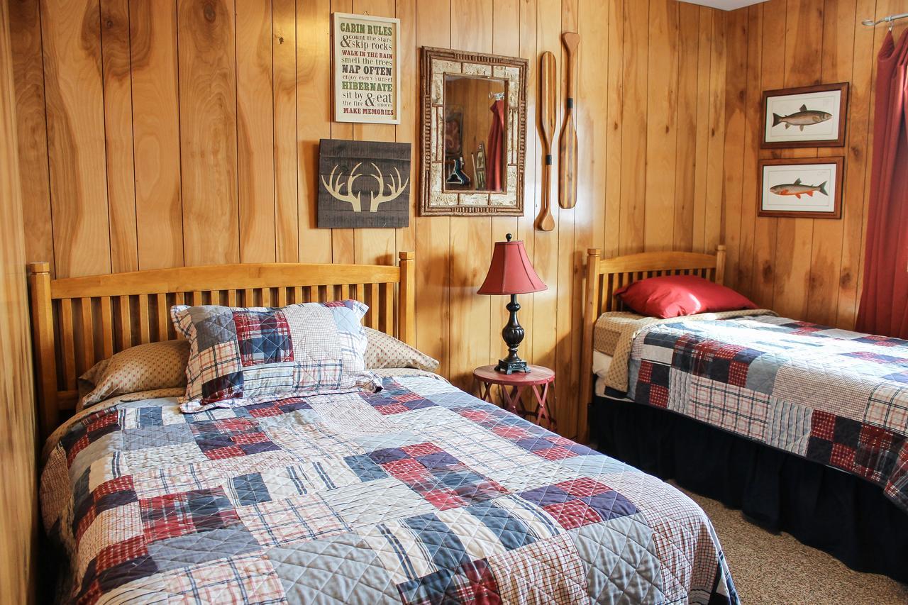 Nitschke'S Northern Resort Миноккуа Экстерьер фото