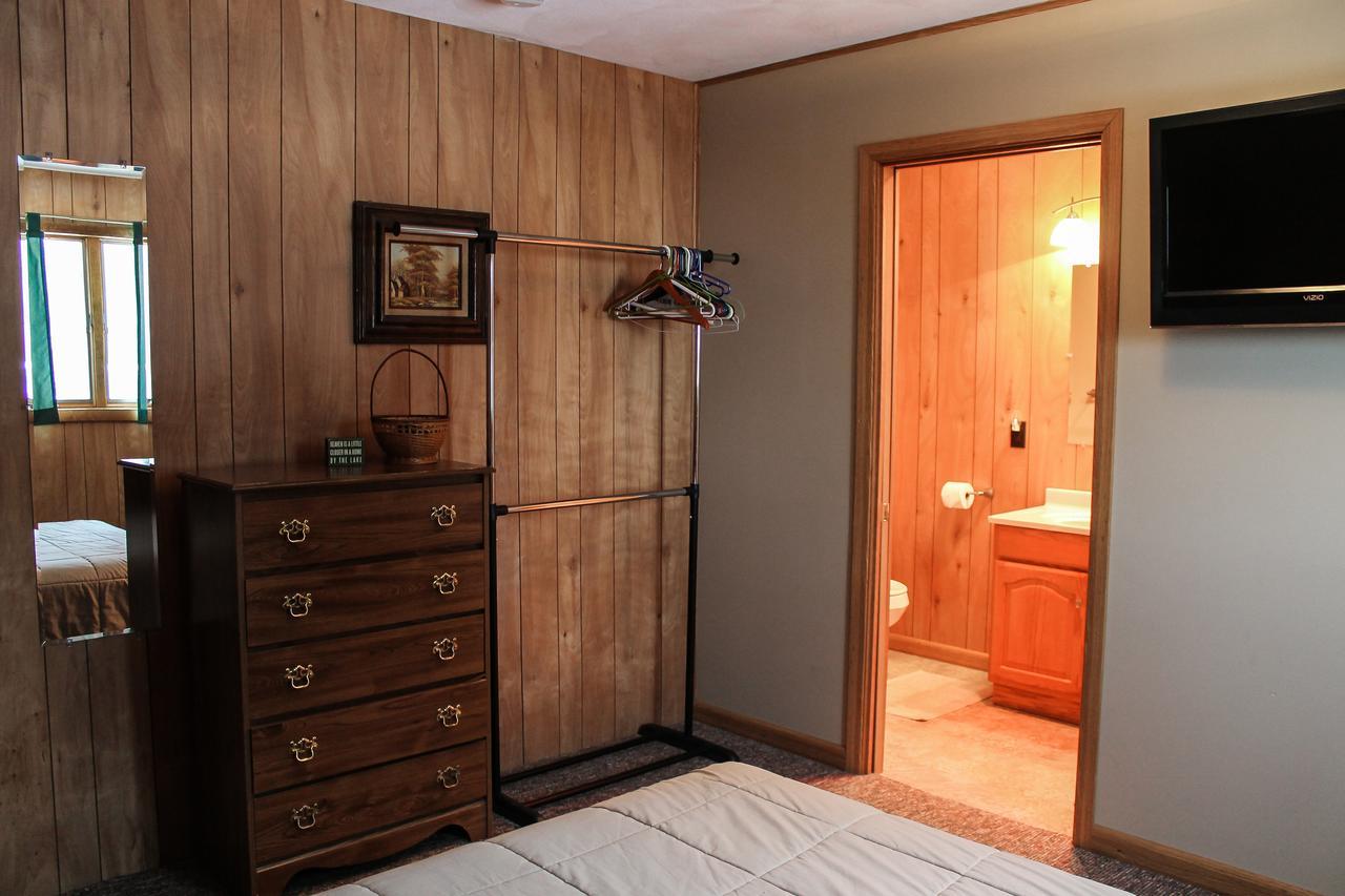 Nitschke'S Northern Resort Миноккуа Экстерьер фото
