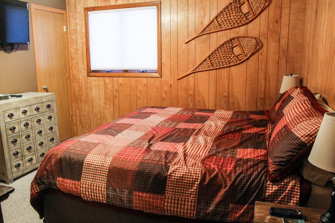 Nitschke'S Northern Resort Миноккуа Экстерьер фото