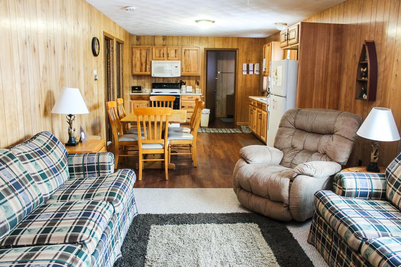 Nitschke'S Northern Resort Миноккуа Экстерьер фото